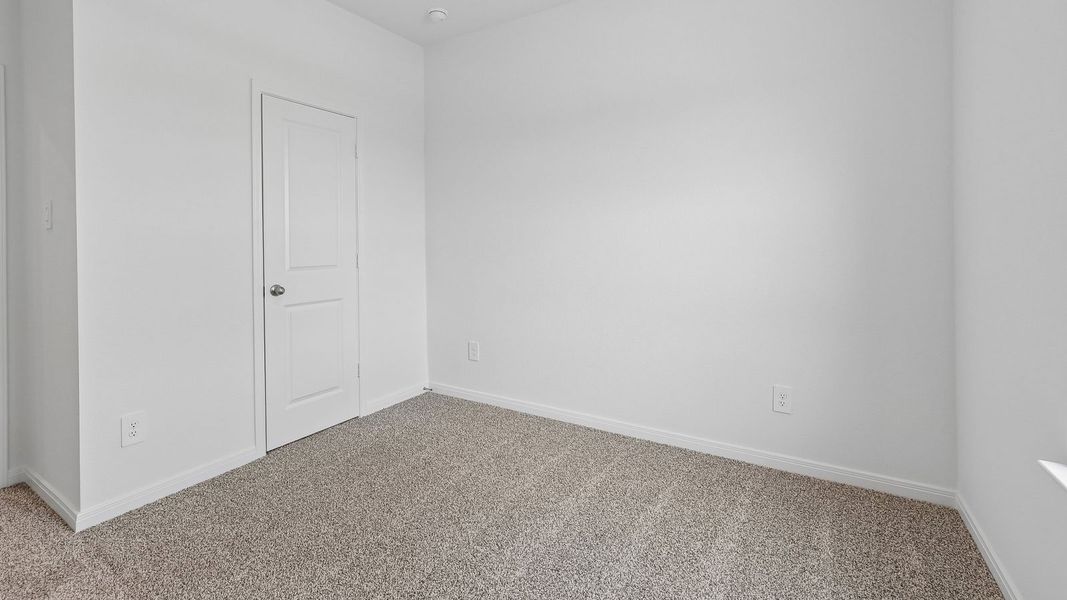 Spacious, unfurnished interior of a new home in Briarwood, Elgin (Image 22).