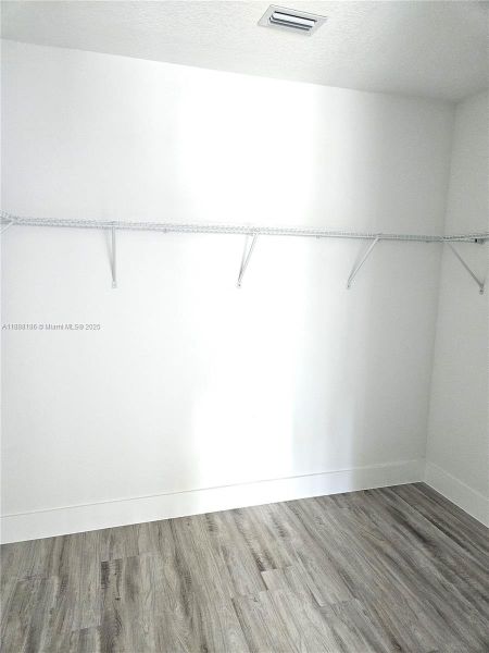 Walk-in closet
