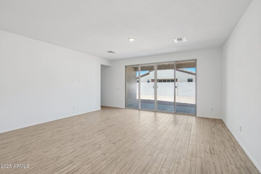 8-web-or-mls-W Mellen Ln-S3009-008 8-web-or-mls-W Mellen Ln-S3009-008