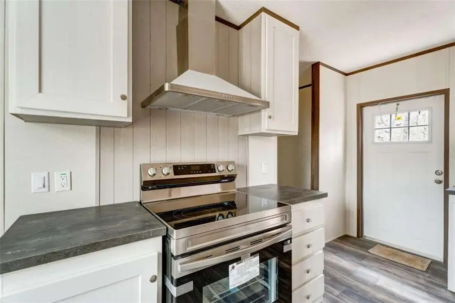 Furnished interior view inside a new home in , Ellijay (Image 5).