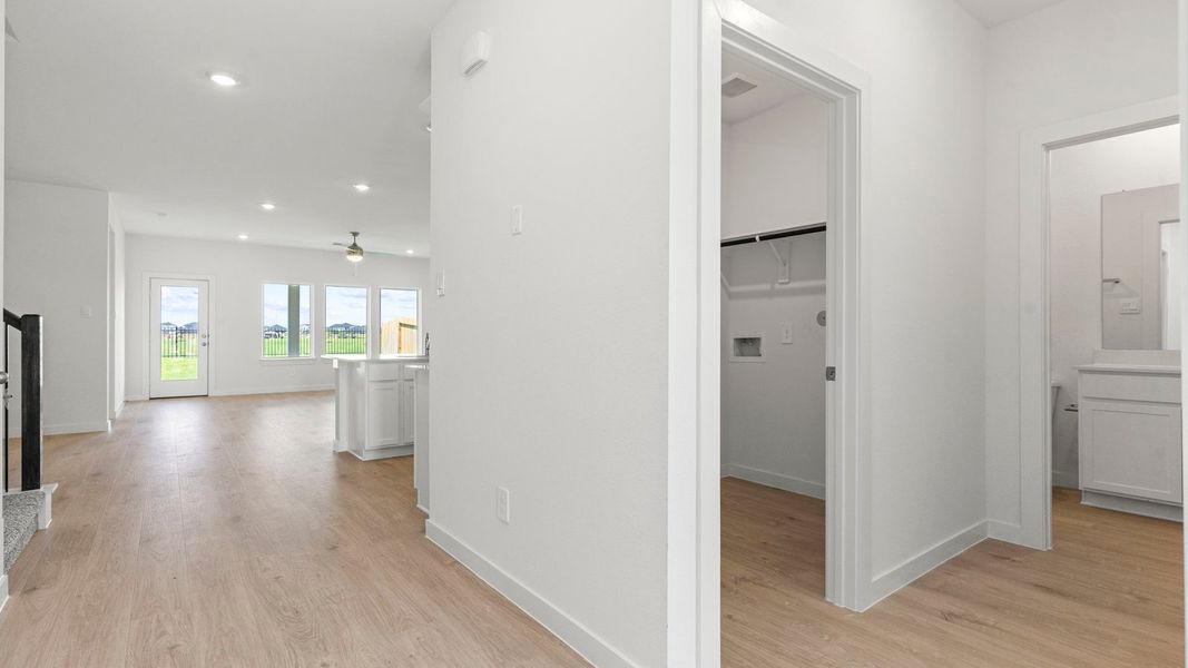 Spacious, unfurnished interior of a new home in Tamarron, Fulshear (Image 23). Spacious, unfurnished interior of a new home in Tamarron, Fulshear (Image 23).