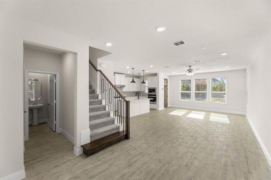 3005 Tall Pine-Dining-2