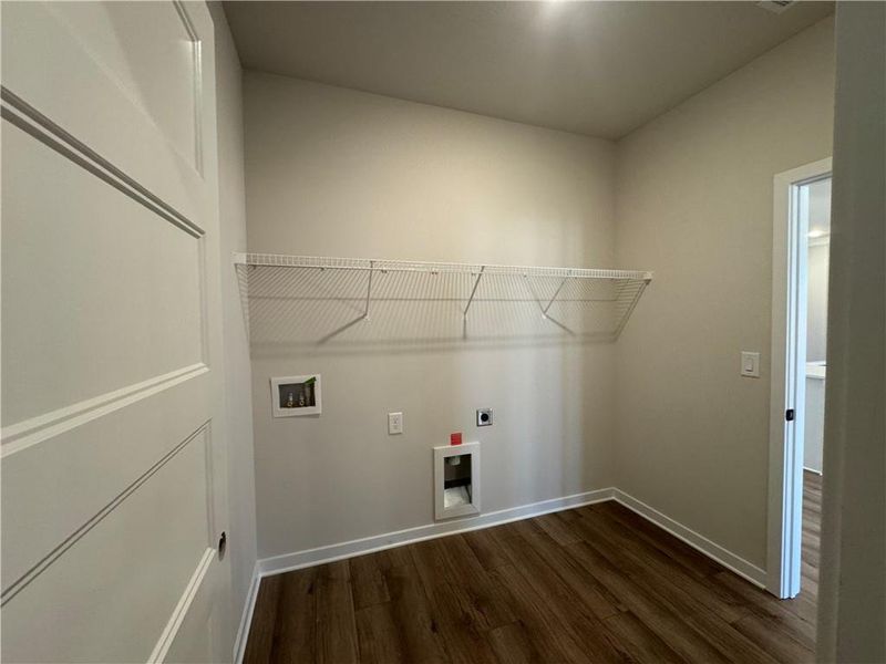 Spacious, unfurnished interior of a new home in Rosewood Lake Preserve, Hoschton (Image 24).