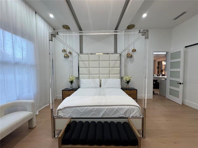 Furnished interior view inside a new home in , Spring Hill (Image 30).