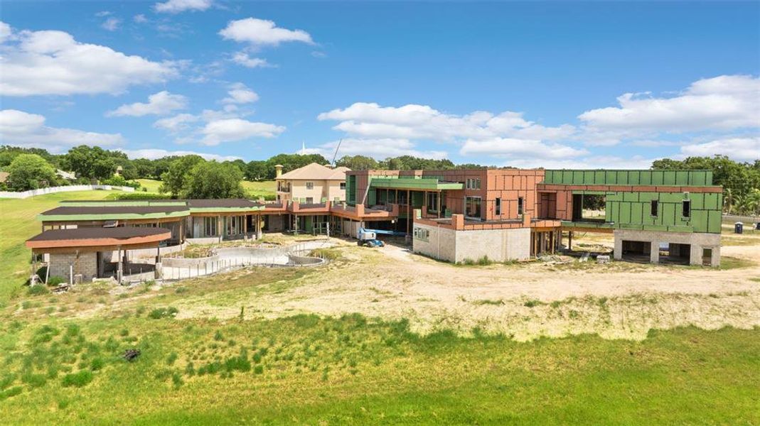 Image 8 of a home in .