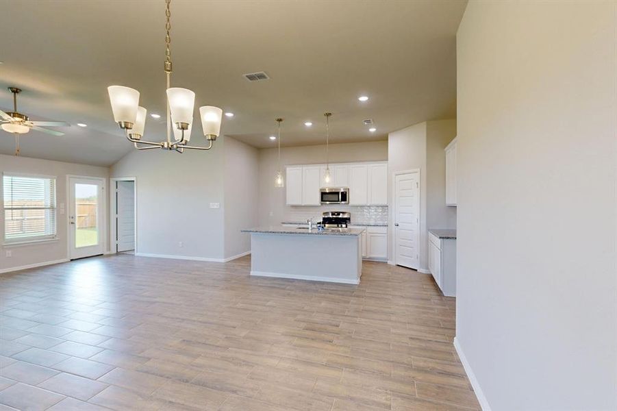 Image 39 of a home in Verandah. Image 39 of a home in Verandah.