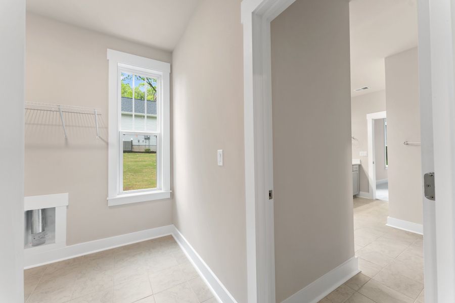 Bennet Laundry Room