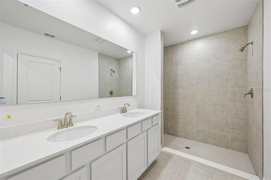 Furnished interior view inside a new home in Gulf Cove, Port Charlotte (Image 5). Furnished interior view inside a new home in Gulf Cove, Port Charlotte (Image 5).