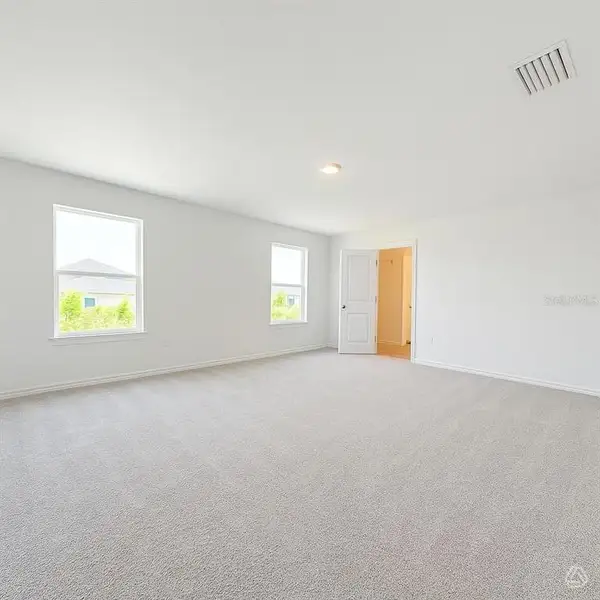 Spacious, unfurnished interior of a new home in , Parrish (Image 7).