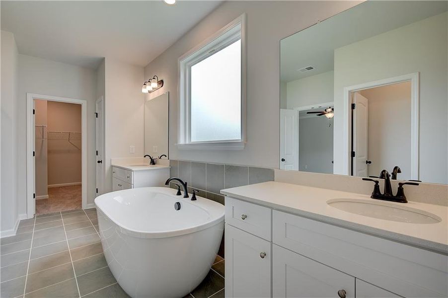 Furnished interior view inside a new home in Kingston, Locust Grove (Image 10).