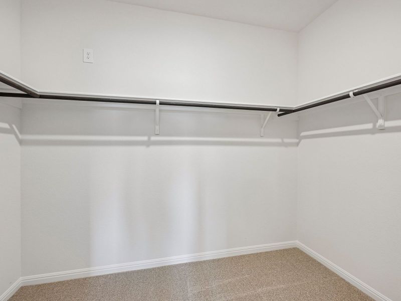 Spacious, unfurnished interior of a new home in Eastern Wells, Jarrell (Image 10).