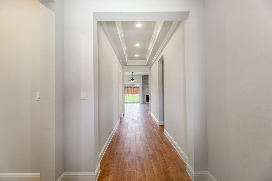 Representative unfurnished interior of a home built from the Cameron by UnionMain Homes in Cambridge Crossing, Celina (Image 17).