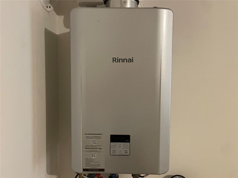 Close-up of interior finishes inside a home in Elevon, Lavon (Image 8).