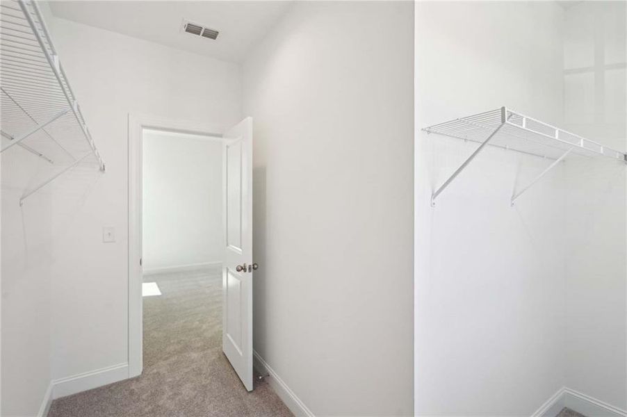 Spacious, unfurnished interior of a new home in East Harbor II at Chestatee, Dawsonville (Image 15).