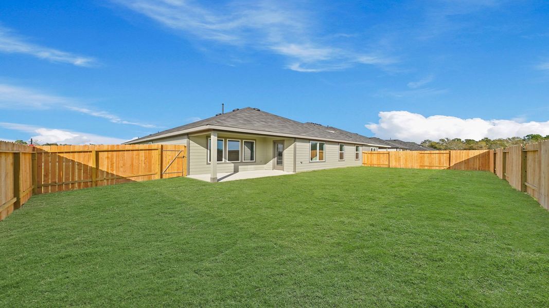 Exterior details and patio area of a home in Medina, Dayton (Image 4).