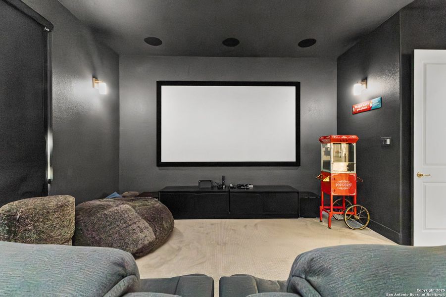 Image 43 of a home in .