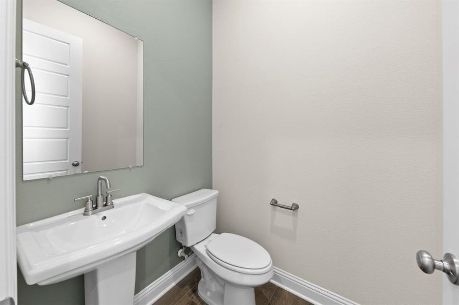 13. 2524 Campden Mews - Powder