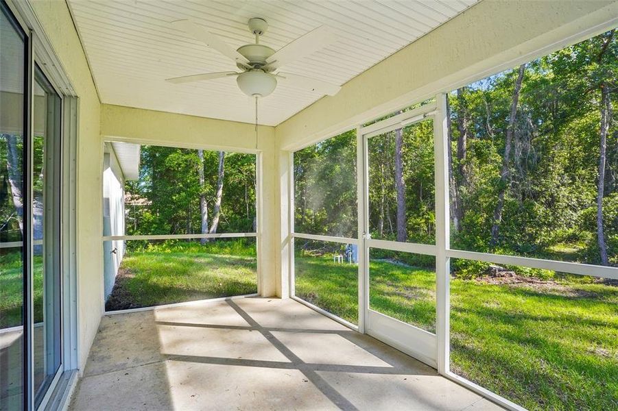Exterior details and patio area of a home in , Ocala (Image 30).