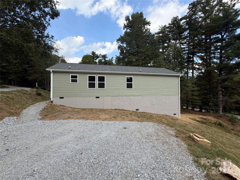 Image 20 of a home in .