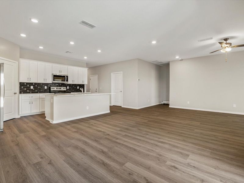 1,593sf New Home in Maricopa, AZ. - Slide 21 1,593sf New Home in Maricopa, AZ. - Slide 21