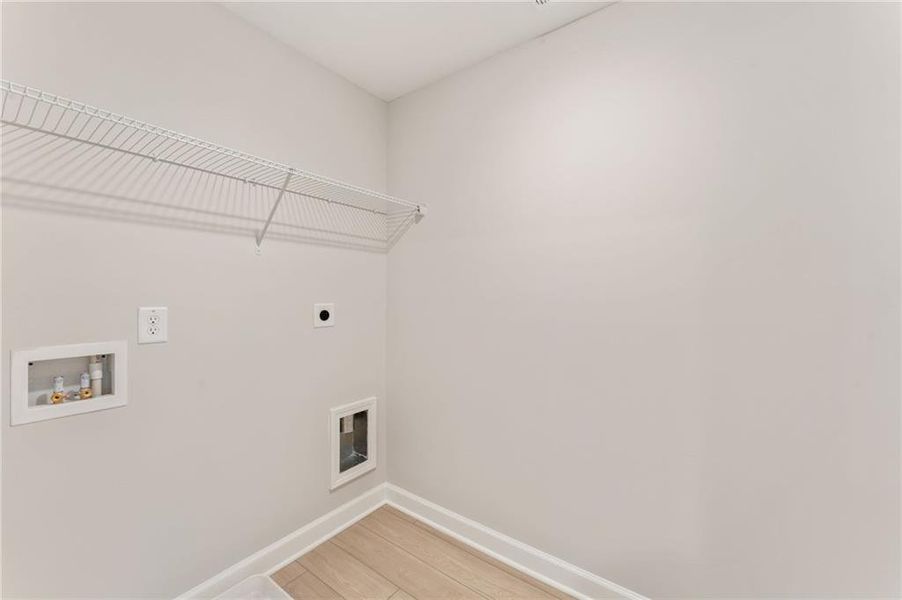 Spacious, unfurnished interior of a new home in Townes at South Main, Kennesaw (Image 9). Spacious, unfurnished interior of a new home in Townes at South Main, Kennesaw (Image 9).