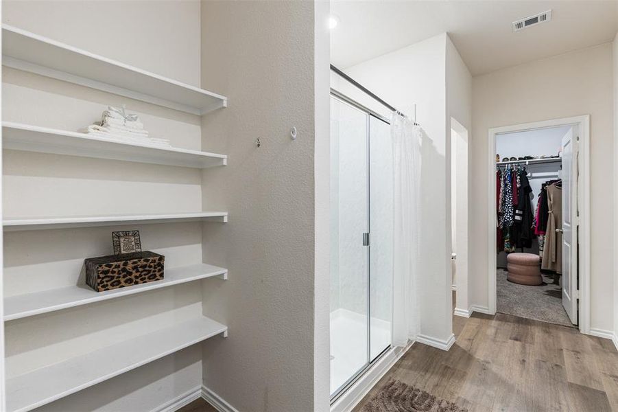 Furnished interior view inside a new home in , Providence Village (Image 17).