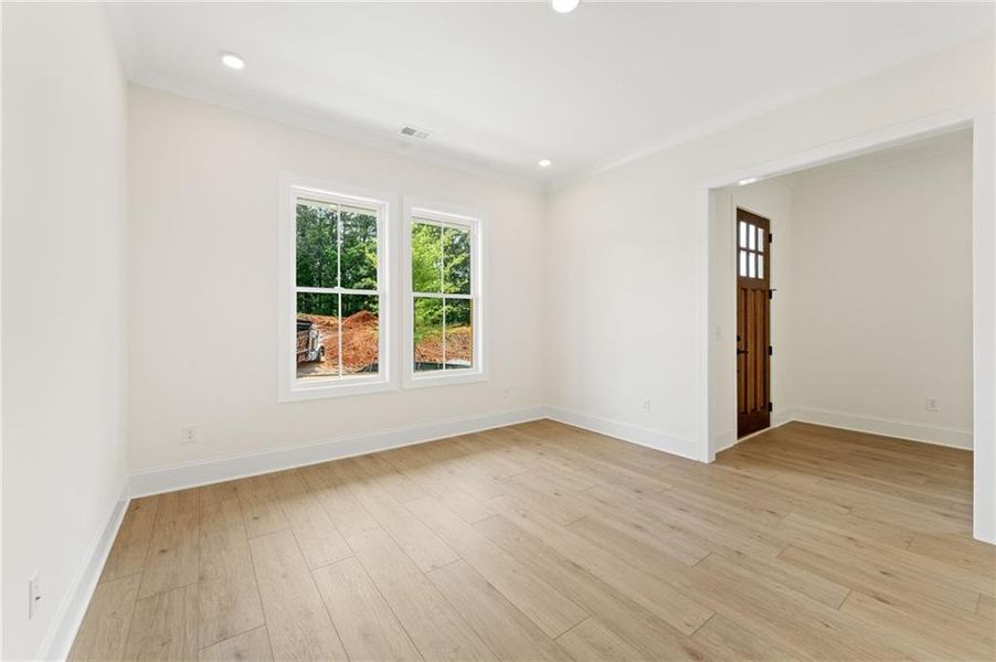 Spacious, unfurnished interior of a new home in Oak Valley Estates, Marietta (Image 19). Spacious, unfurnished interior of a new home in Oak Valley Estates, Marietta (Image 19).
