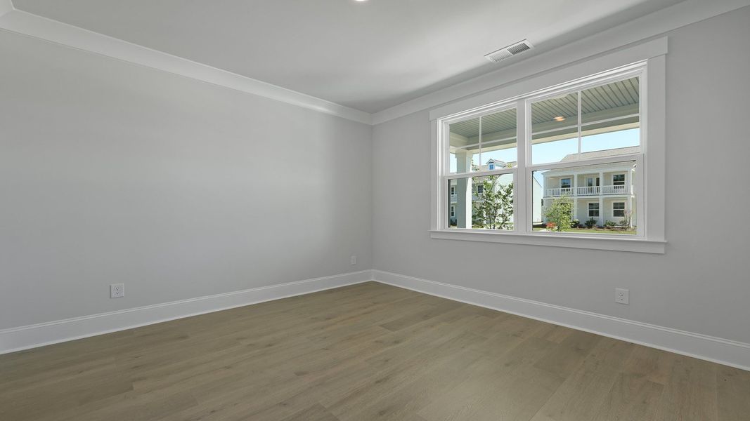 Spacious, unfurnished interior of a new home in Livingston Woods, Irmo (Image 16).