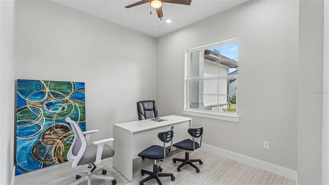 Furnished interior view inside a new home in , Lakeland (Image 14).