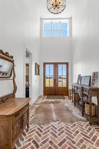 Furnished interior view inside a new home in , Arcadia (Image 42).