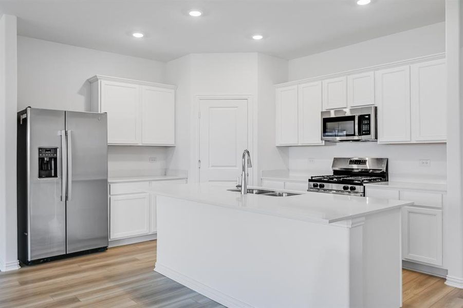 Furnished interior view inside a new home in River Ridge, Crandall (Image 7). Furnished interior view inside a new home in River Ridge, Crandall (Image 7).