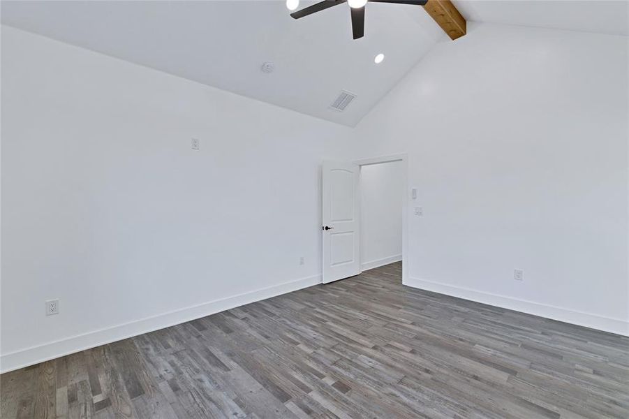 Spacious, unfurnished interior of a new home in , Kaufman (Image 17). Spacious, unfurnished interior of a new home in , Kaufman (Image 17).