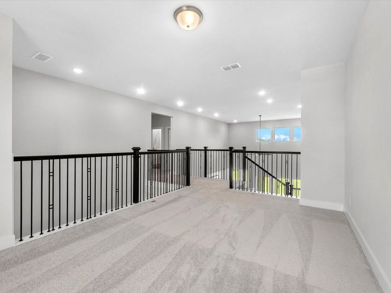 Spacious, unfurnished interior of a new home in Jubilee 50′, Hockley (Image 18).