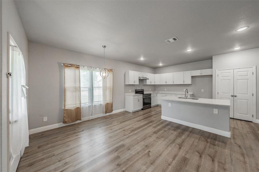 Image 38 of a home in .