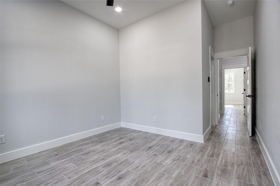 Spacious, unfurnished interior of a new home in , Plantersville (Image 25).