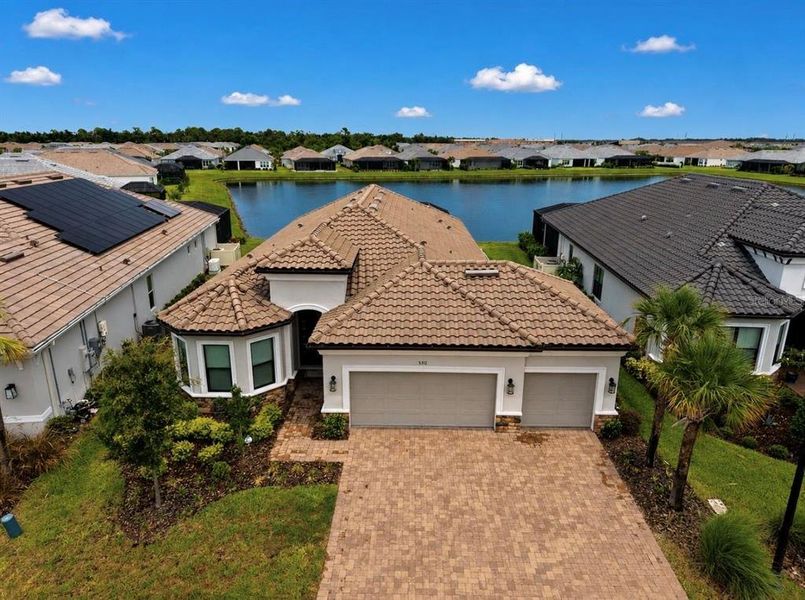 Front exterior of a new home in , Palmetto, FL, highlighting curb appeal (Image 25). Front exterior of a new home in , Palmetto, FL, highlighting curb appeal (Image 25).