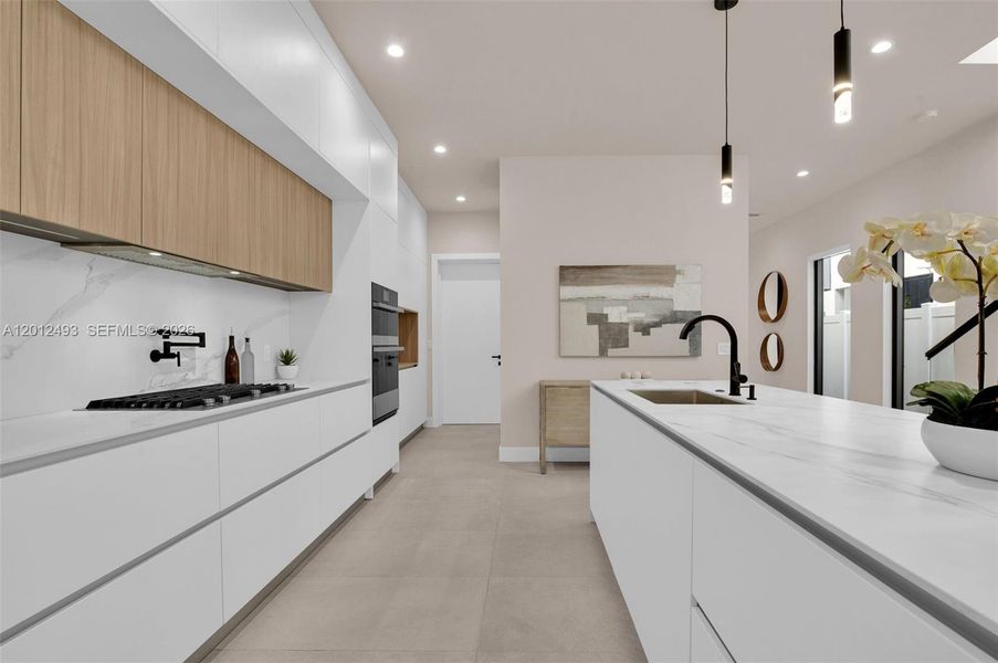 Furnished interior view inside a new home in , Fort Lauderdale (Image 8).