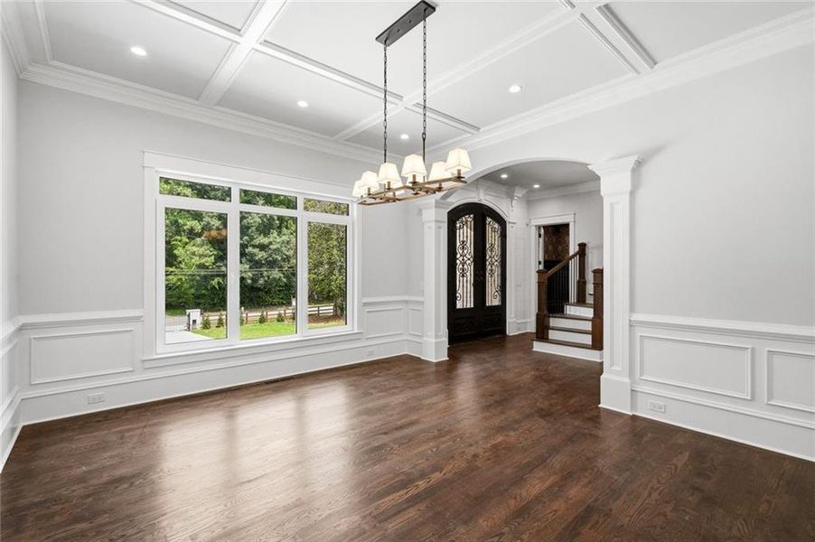 Spacious, unfurnished interior of a new home in , Roswell (Image 22).