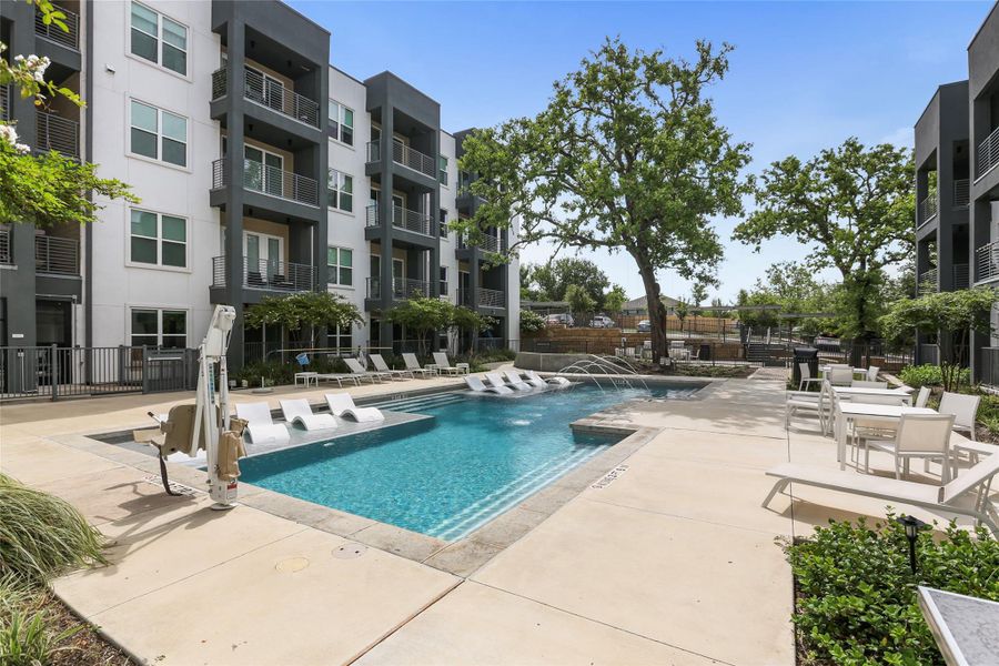 Image 21 of a home in .