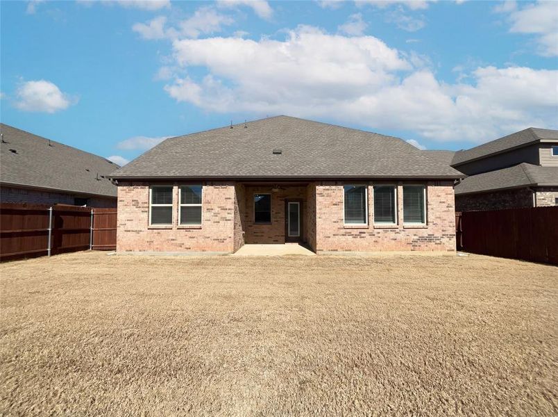 Exterior details and patio area of a home in Silverado, Aubrey (Image 3).