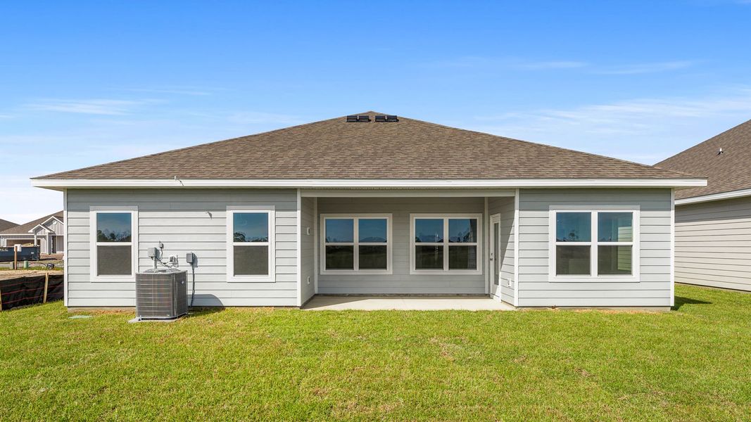 Exterior details and patio area of a home in Hodges Bayou Plantation, Panama City (Image 21).
