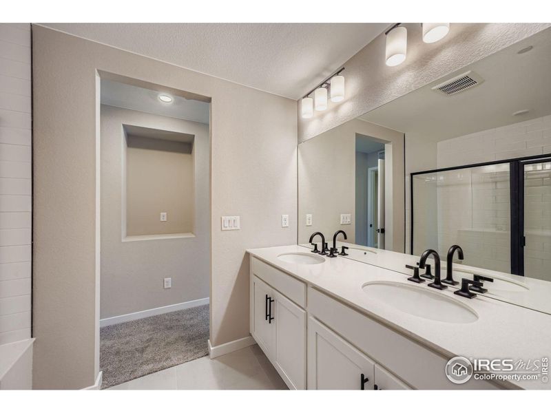 The primary en-suite The primary en-suite