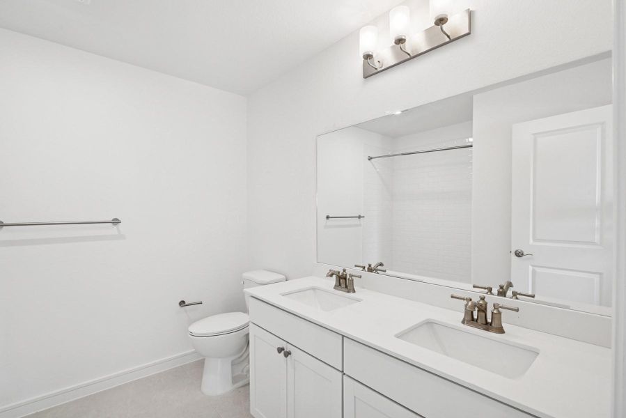 Hall bath (*Photo not of actual home and used for illustration purposes only.) Hall bath (*Photo not of actual home and used for illustration purposes only.)