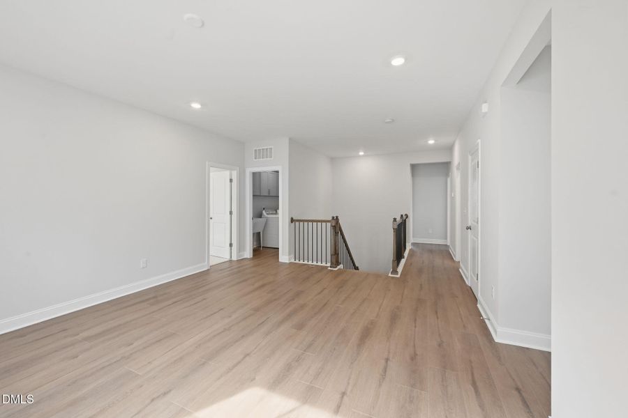 SUN_ShawRidge_Pic_EastmanIII_QMI_15_Loft