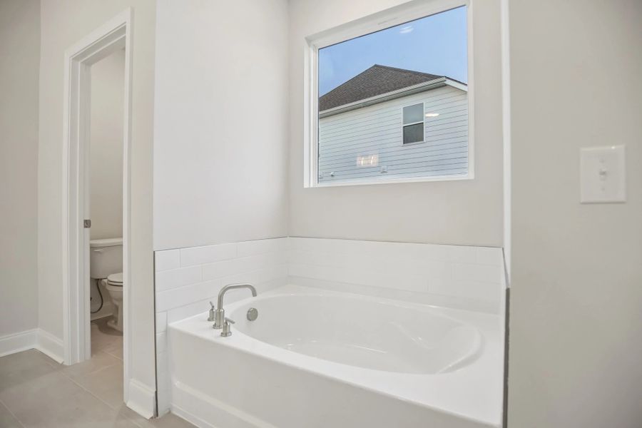 Image 52 of a home in Willow Landing.