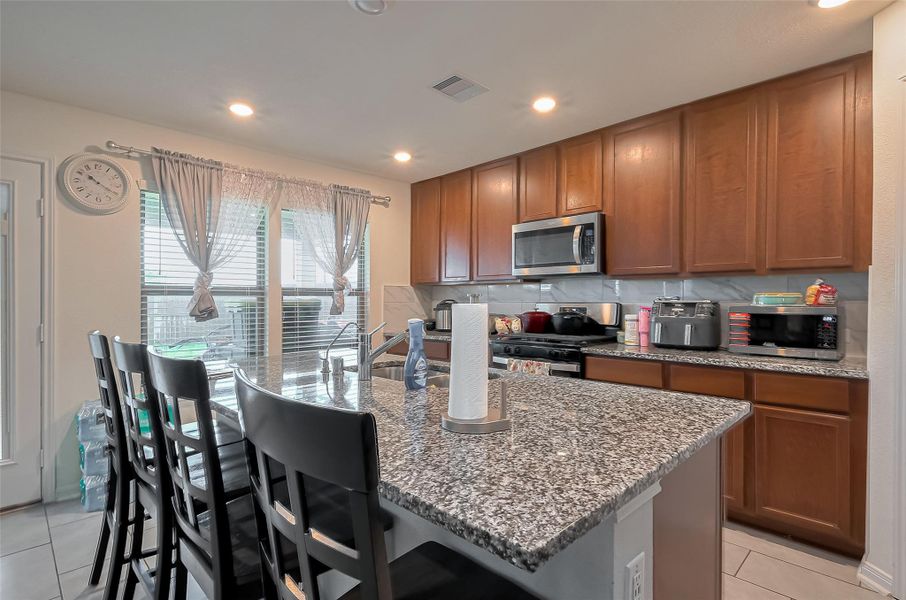 Furnished interior view inside a new home in Deer Run Meadows, Richmond (Image 15). Furnished interior view inside a new home in Deer Run Meadows, Richmond (Image 15).