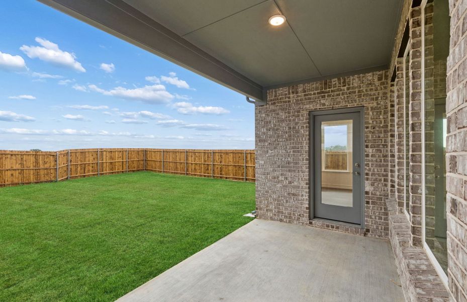 Representative exterior details of a home built from the Ouray by Pulte Homes in Ribbonwood, Aubrey (Image 3).