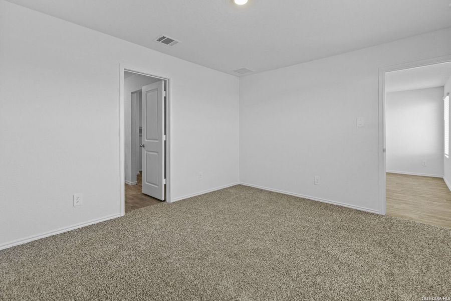 Spacious, unfurnished interior of a new home in Hickory Ridge, Elmendorf (Image 28).