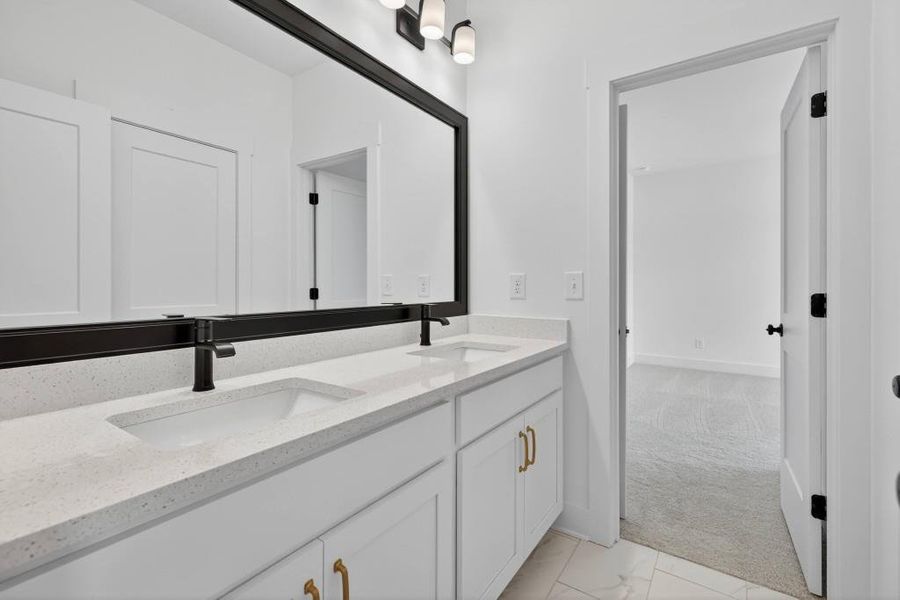 Furnished interior view inside a new home in Livingstone Park, Kennesaw (Image 8).