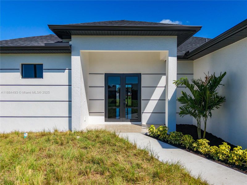 Exterior details and patio area of a home in , Lehigh Acres (Image 4). Exterior details and patio area of a home in , Lehigh Acres (Image 4).